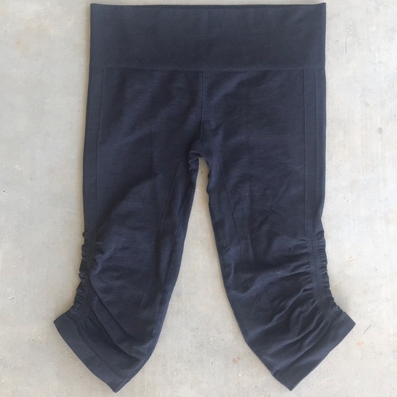 Lululemon In The Flow Crop Black Leggings - Picture 4 of 9